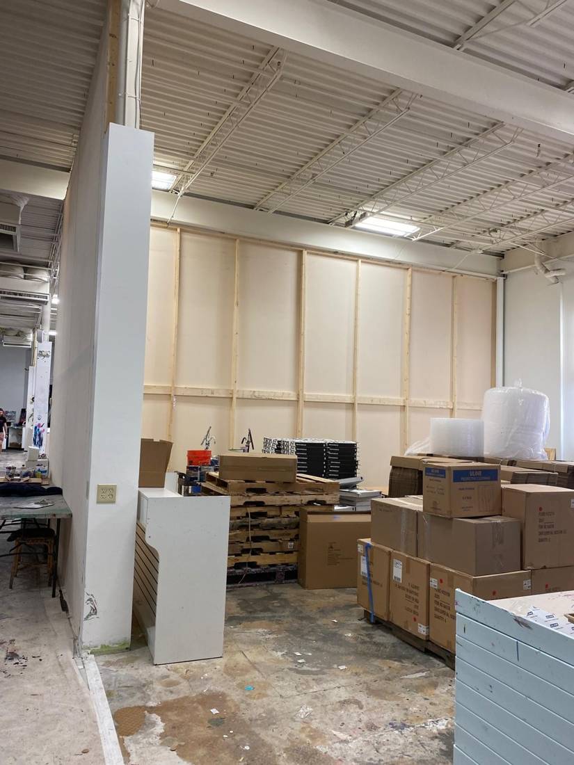 Art studio canvas walls: Framing